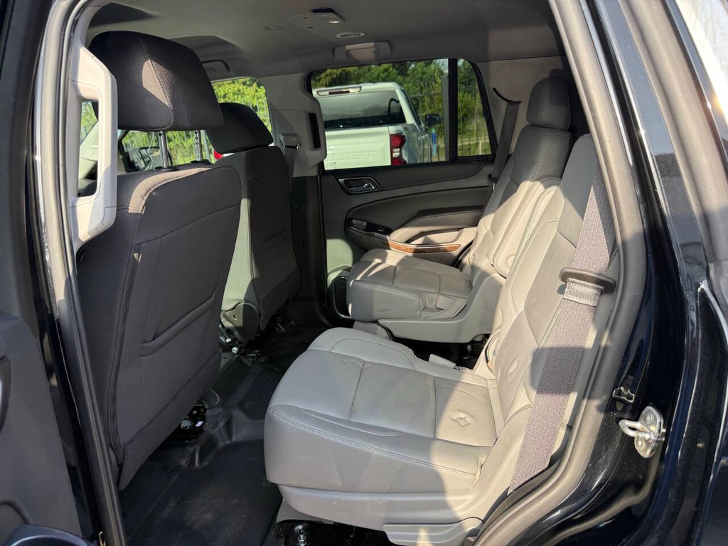 Chevrolet Tahoe Vehicle Full-screen Gallery Image 13
