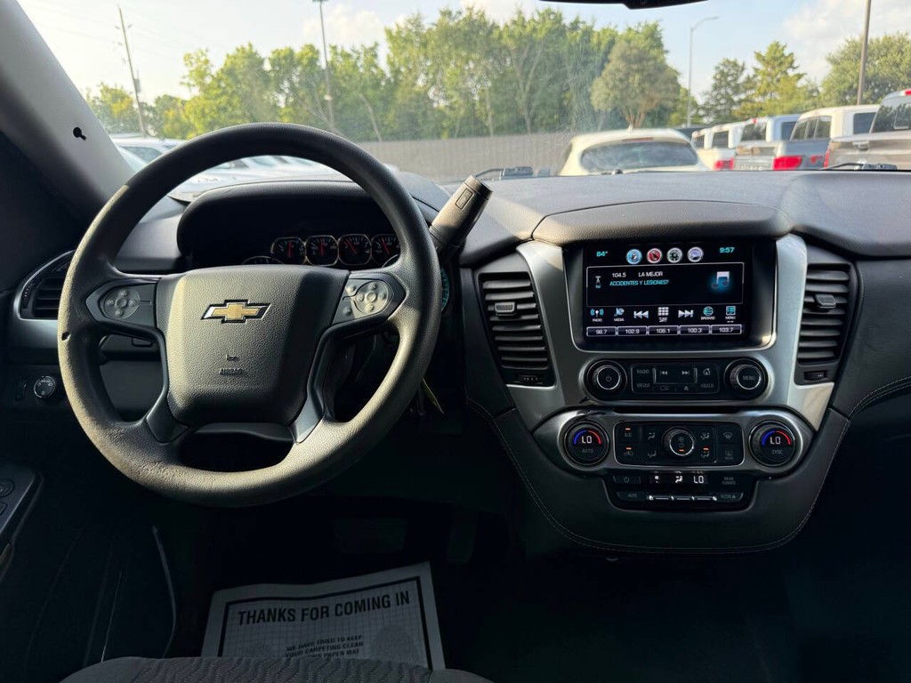 Chevrolet Tahoe Vehicle Full-screen Gallery Image 21