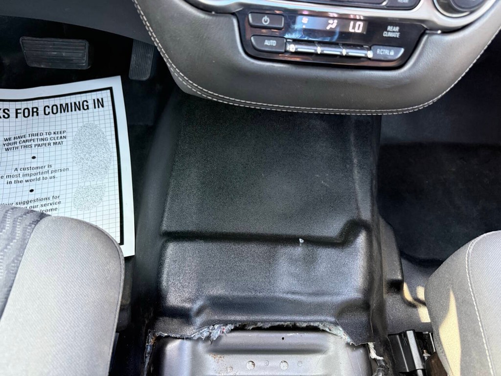 Chevrolet Tahoe Vehicle Full-screen Gallery Image 29