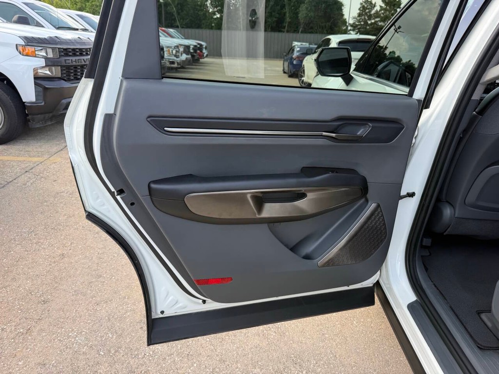 Kia EV9 Vehicle Full-screen Gallery Image 15