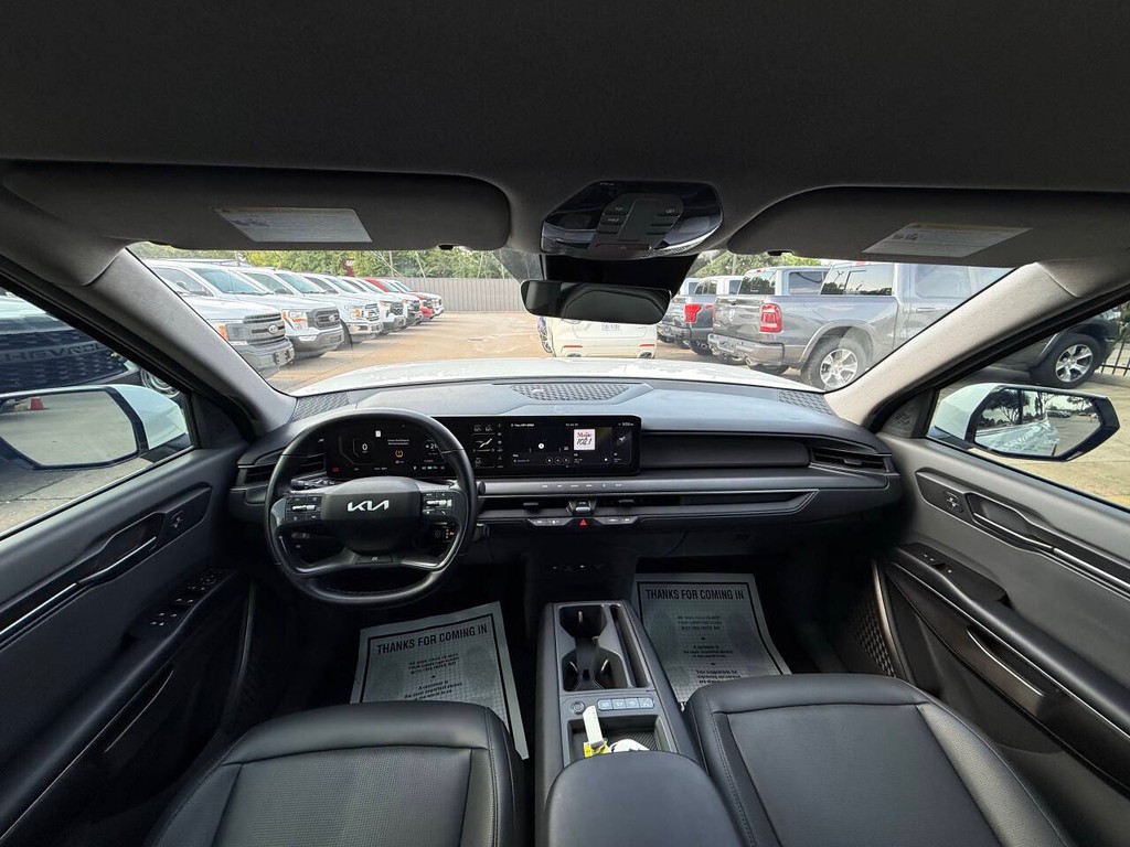 Kia EV9 Vehicle Full-screen Gallery Image 20