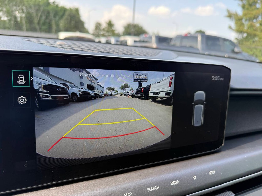 Kia EV9 Vehicle Full-screen Gallery Image 28