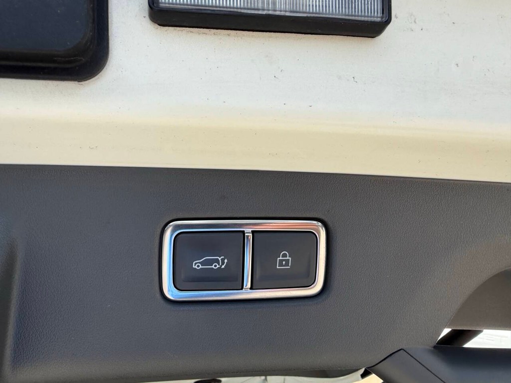 Kia EV9 Vehicle Full-screen Gallery Image 41