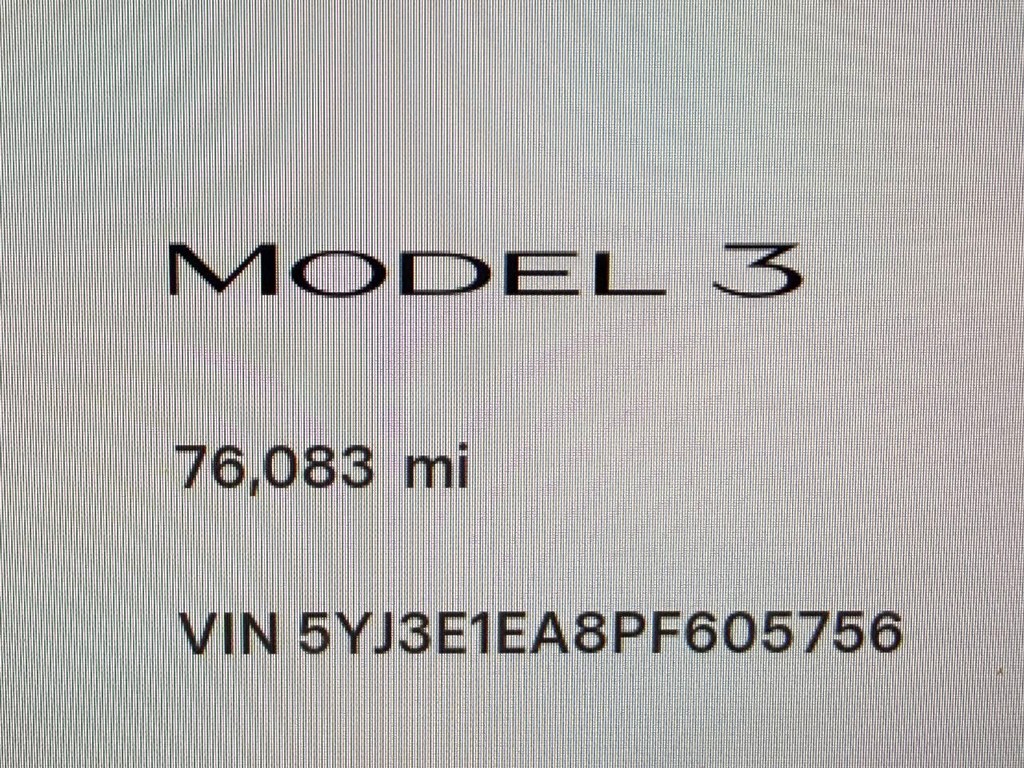 Tesla Model 3 Vehicle Full-screen Gallery Image 30