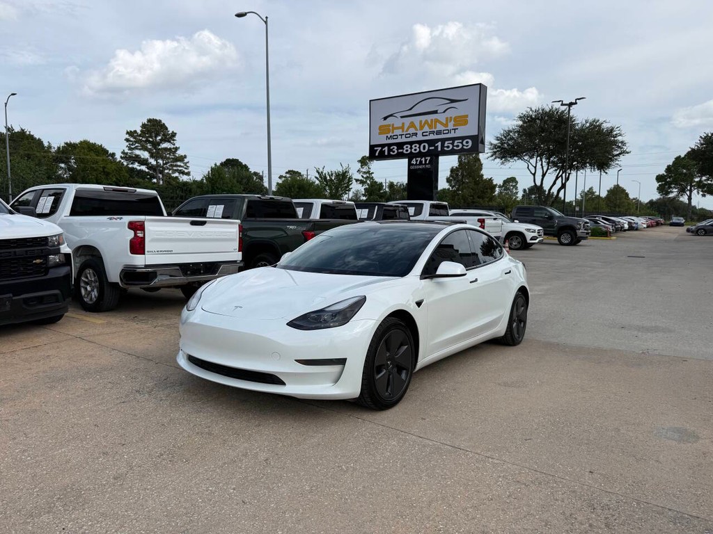 Tesla Model 3 Vehicle Full-screen Gallery Image 39