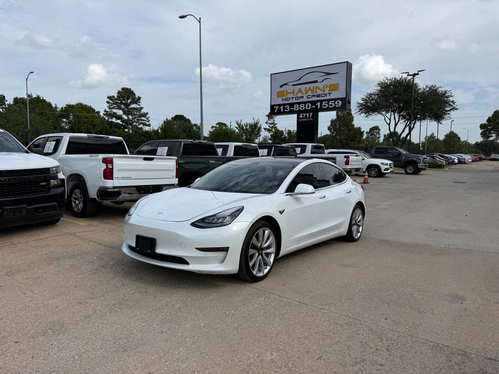 Tesla Model 3 Vehicle Full-screen Gallery Image 41