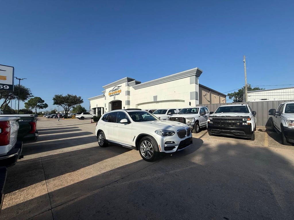 BMW X3 Vehicle Full-screen Gallery Image 45