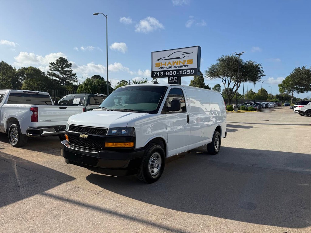 Chevrolet Express Vehicle Full-screen Gallery Image 03