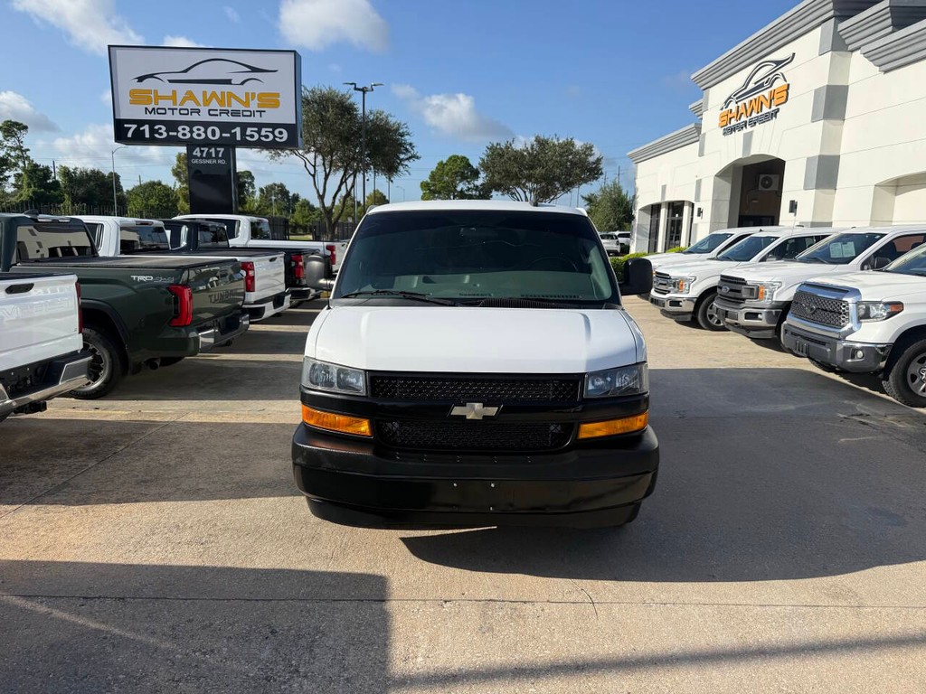 Chevrolet Express Vehicle Full-screen Gallery Image 34