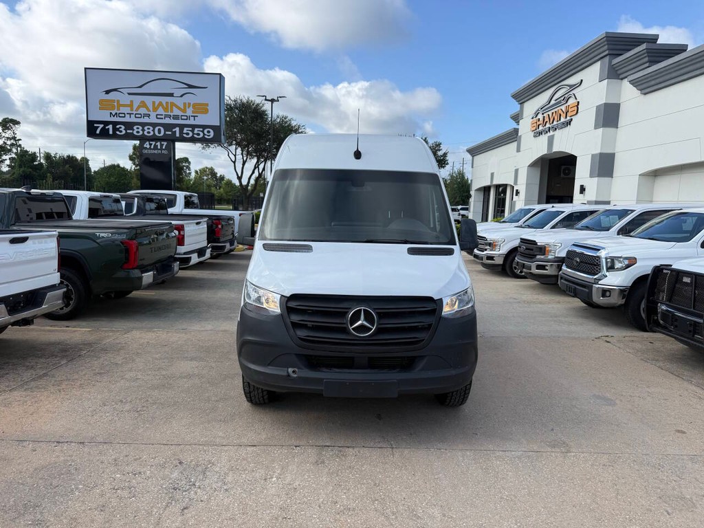 Mercedes-Benz Sprinter Vehicle Full-screen Gallery Image 35