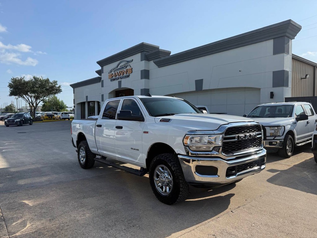 Ram 2500 Vehicle Full-screen Gallery Image 02