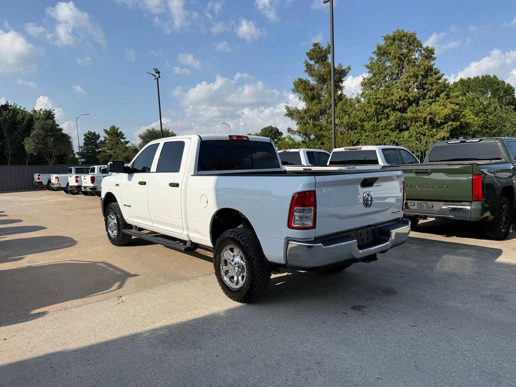 Ram 2500 Vehicle Full-screen Gallery Image 04