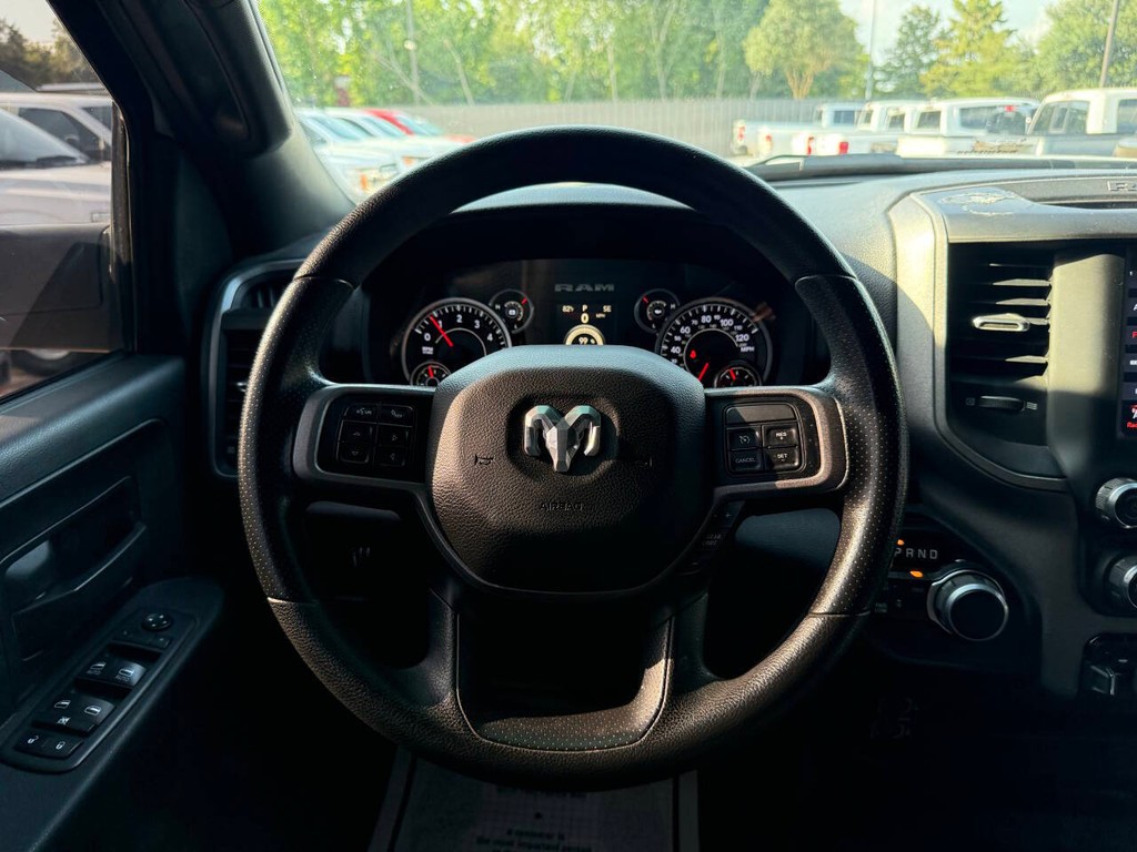 Ram 2500 Vehicle Full-screen Gallery Image 23