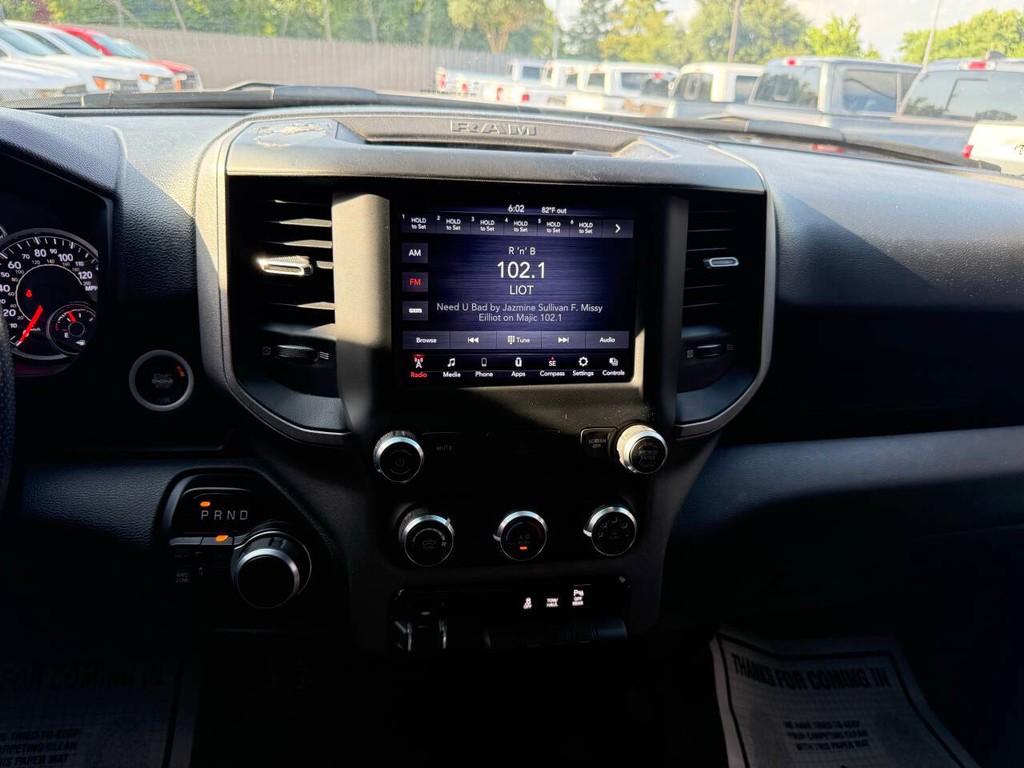 Ram 2500 Vehicle Full-screen Gallery Image 25