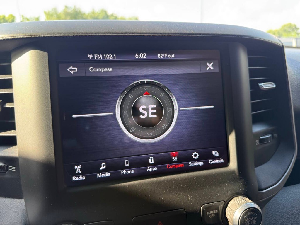 Ram 2500 Vehicle Full-screen Gallery Image 27