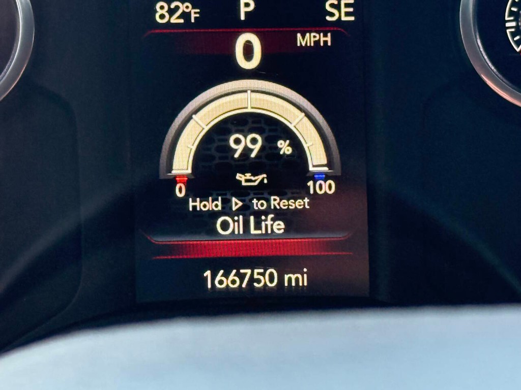 Ram 2500 Vehicle Full-screen Gallery Image 33