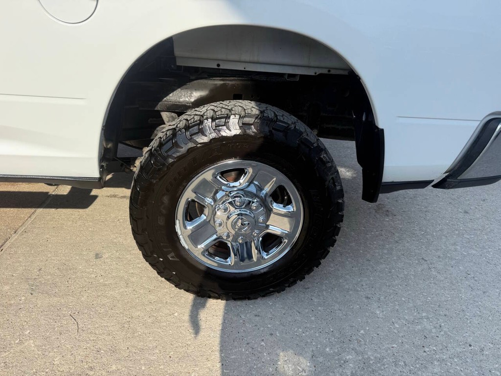 Ram 2500 Vehicle Full-screen Gallery Image 37