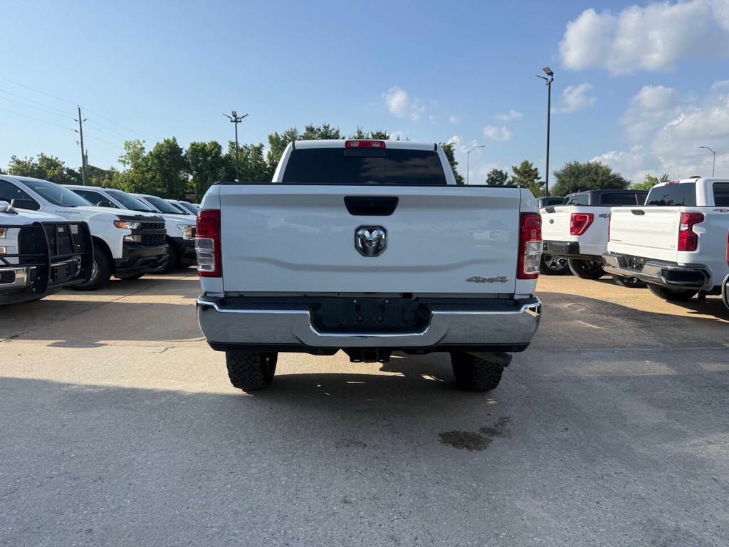 Ram 2500 Vehicle Full-screen Gallery Image 41