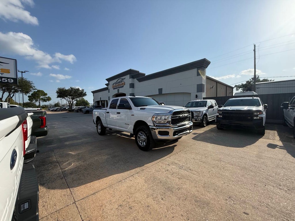 Ram 2500 Vehicle Full-screen Gallery Image 46