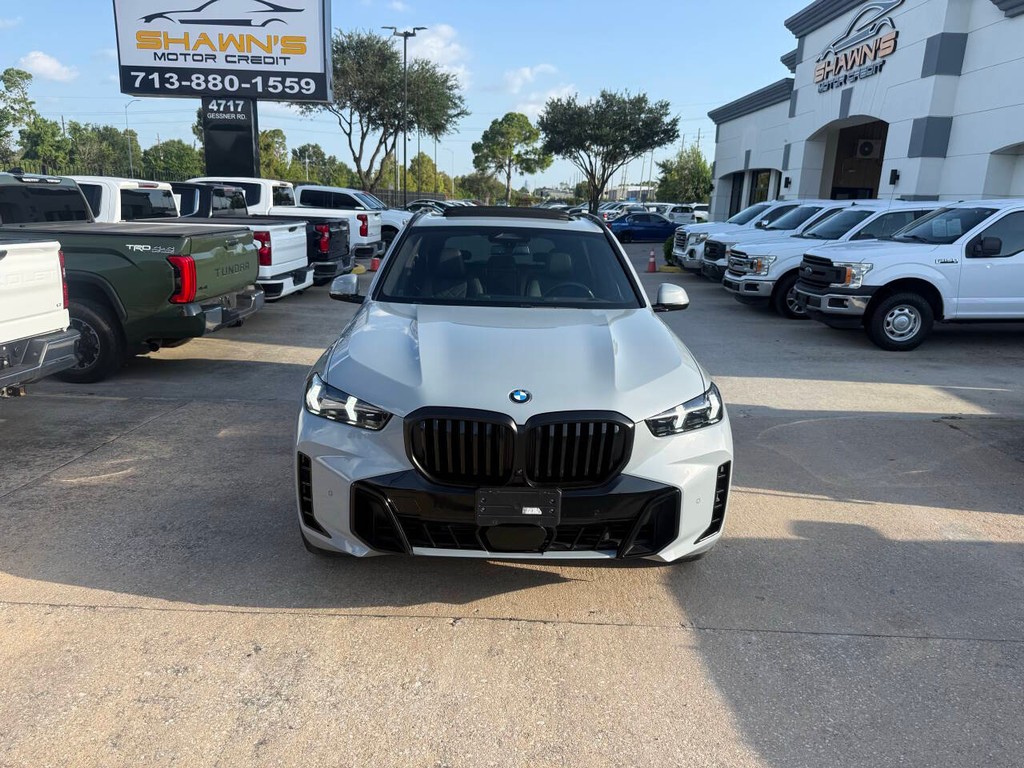 BMW X5 Vehicle Full-screen Gallery Image 41