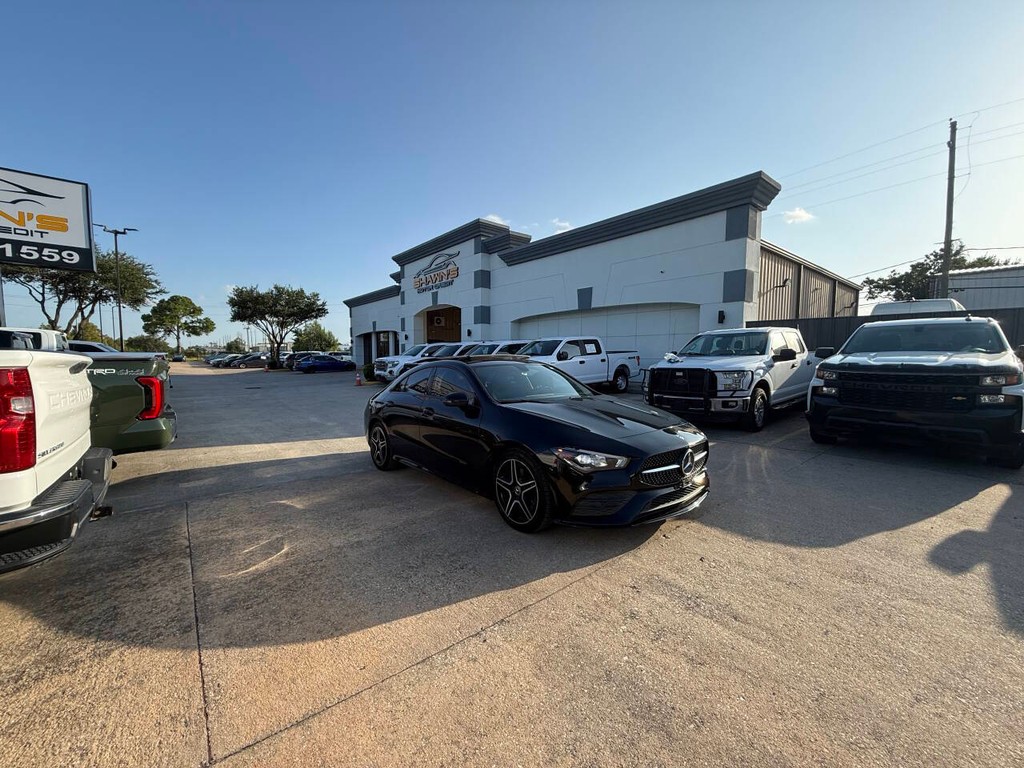 Mercedes-Benz CLA Vehicle Full-screen Gallery Image 44