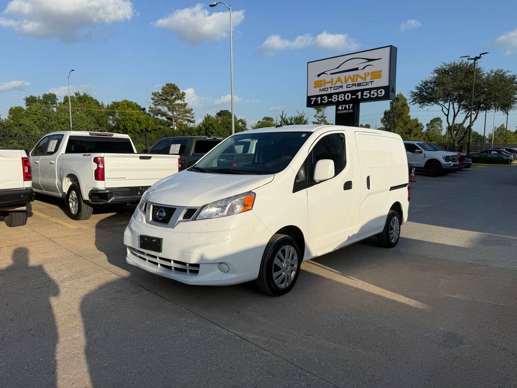 Nissan NV200 Vehicle Full-screen Gallery Image 03