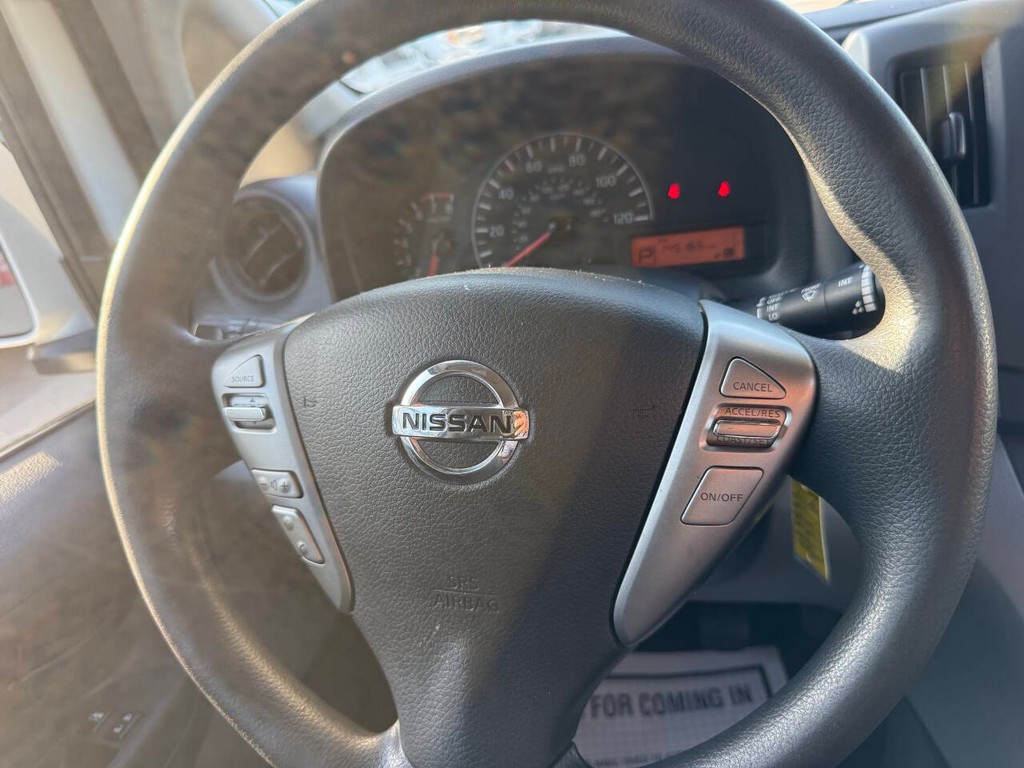 Nissan NV200 Vehicle Full-screen Gallery Image 16