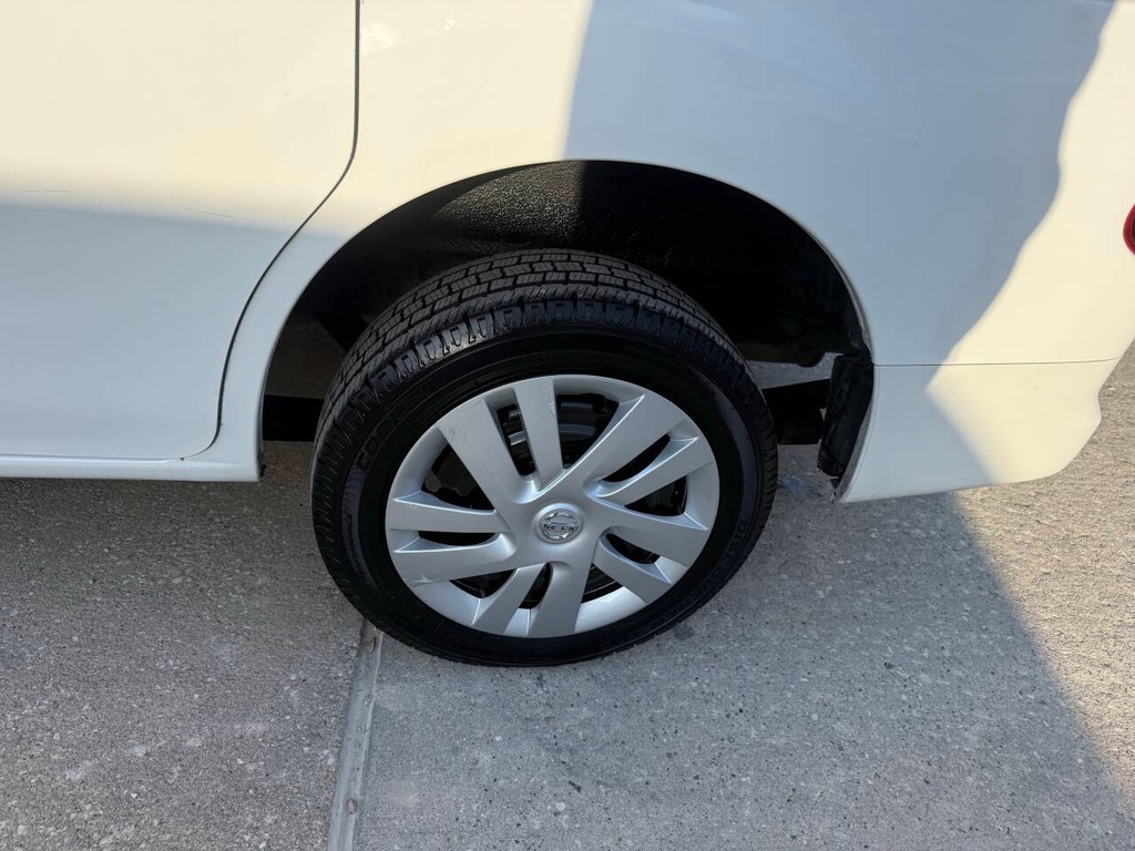 Nissan NV200 Vehicle Full-screen Gallery Image 27