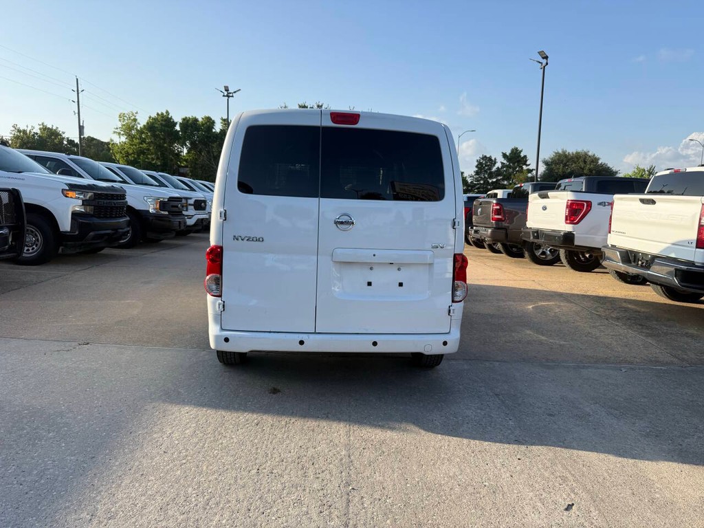 Nissan NV200 Vehicle Full-screen Gallery Image 31