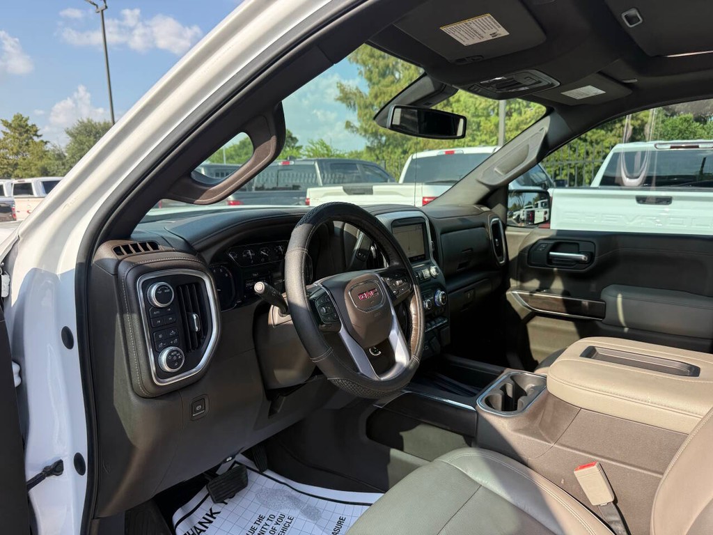 GMC Sierra 1500 Vehicle Full-screen Gallery Image 06