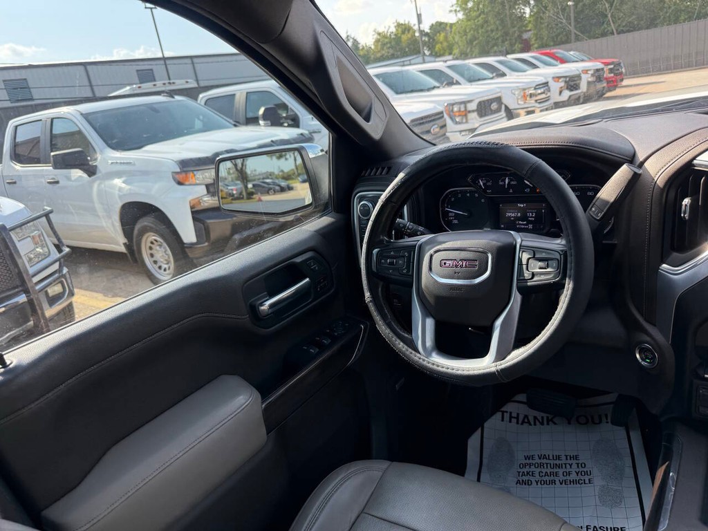 GMC Sierra 1500 Vehicle Full-screen Gallery Image 19