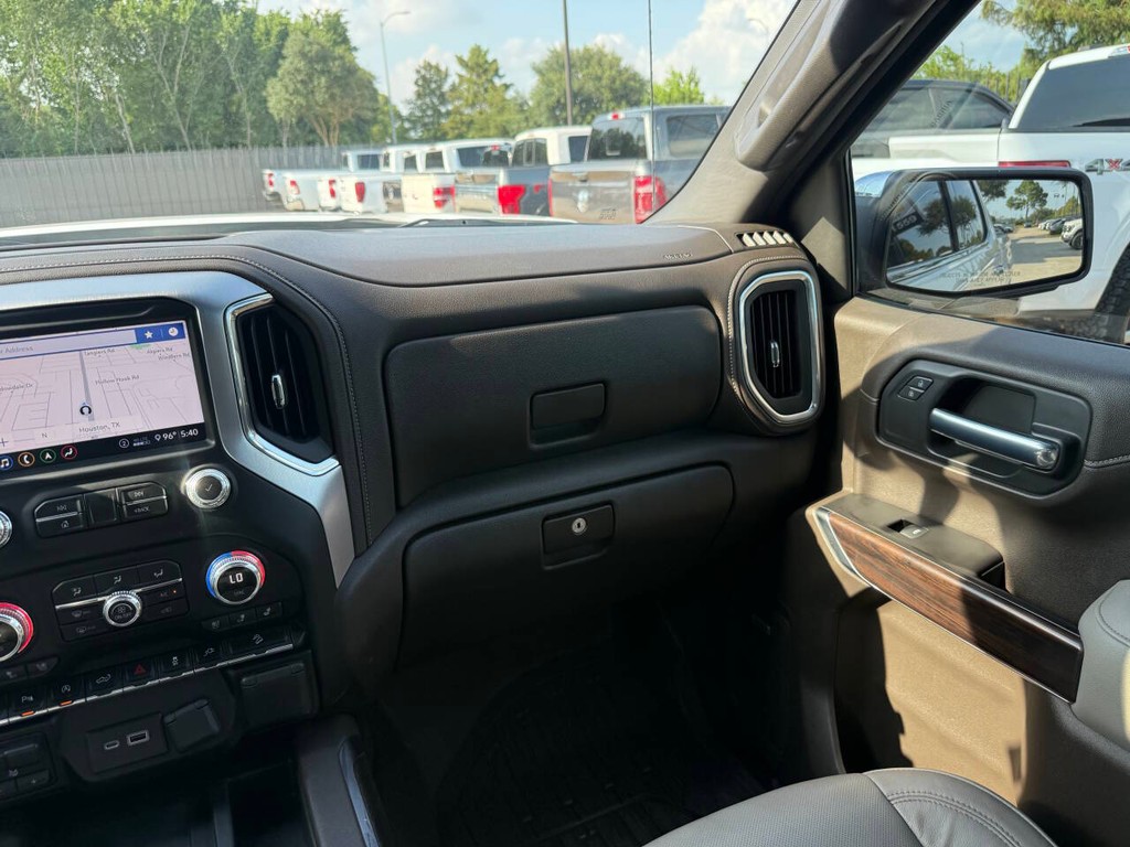 GMC Sierra 1500 Vehicle Full-screen Gallery Image 20