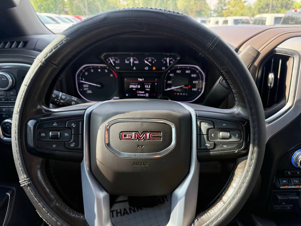 GMC Sierra 1500 Vehicle Full-screen Gallery Image 23
