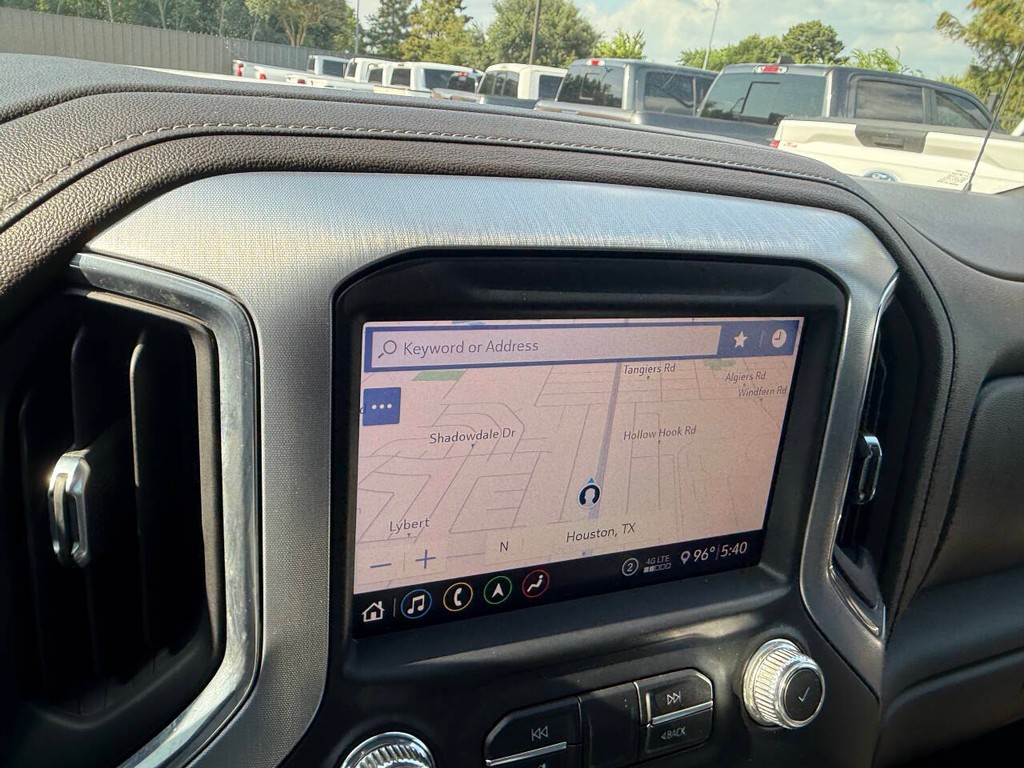 GMC Sierra 1500 Vehicle Full-screen Gallery Image 25