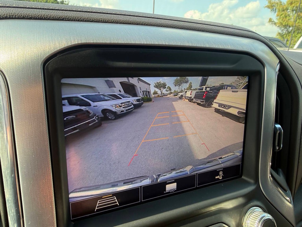 GMC Sierra 1500 Vehicle Full-screen Gallery Image 27