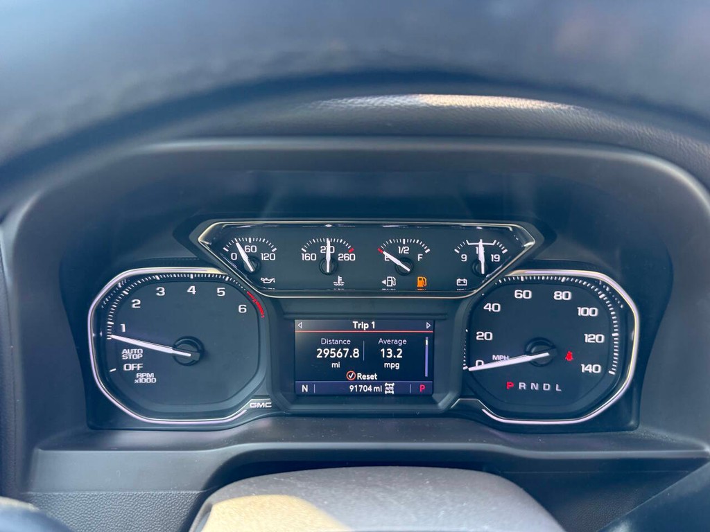 GMC Sierra 1500 Vehicle Full-screen Gallery Image 32