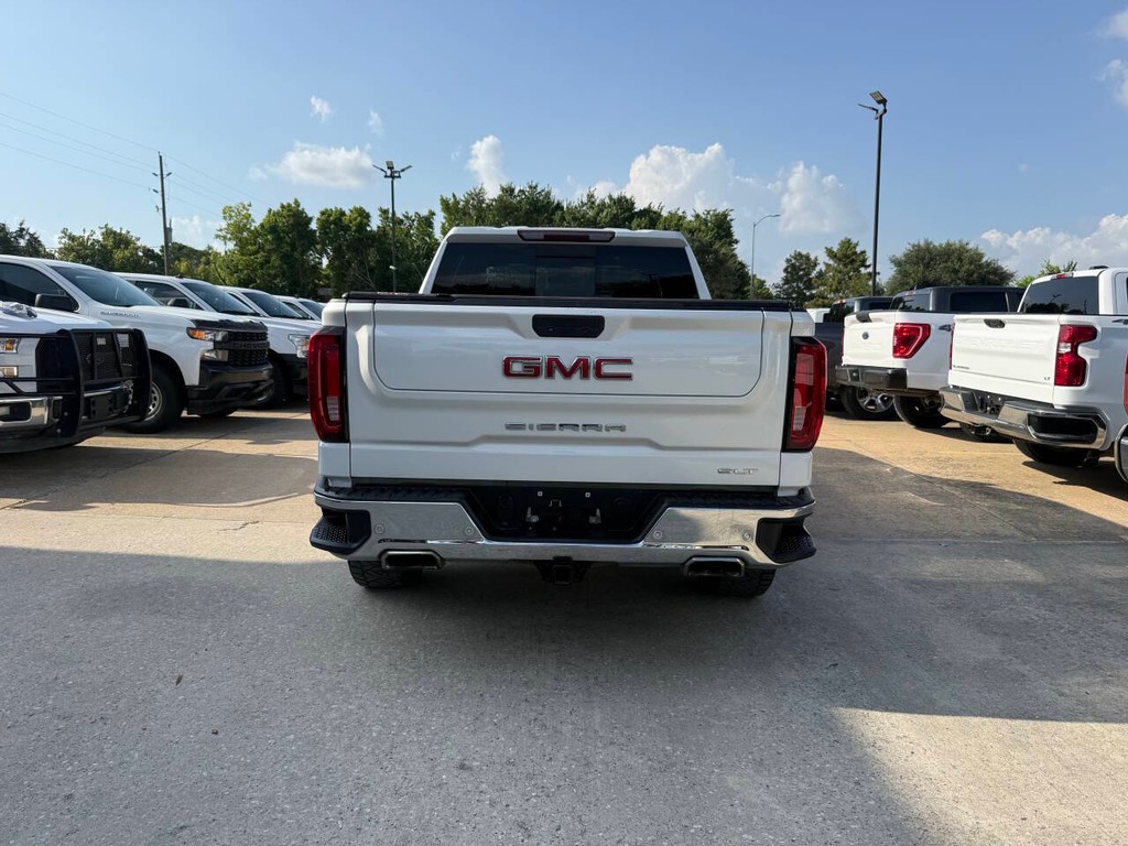 GMC Sierra 1500 Vehicle Full-screen Gallery Image 40
