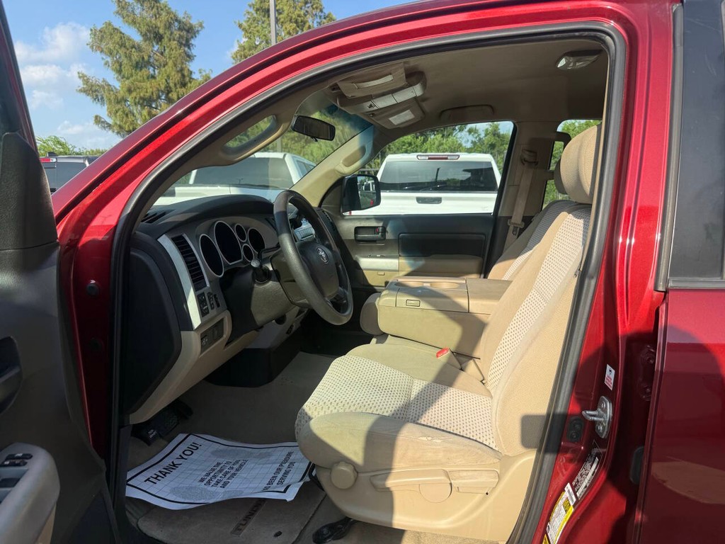 Toyota Tundra 2WD Truck Vehicle Full-screen Gallery Image 07