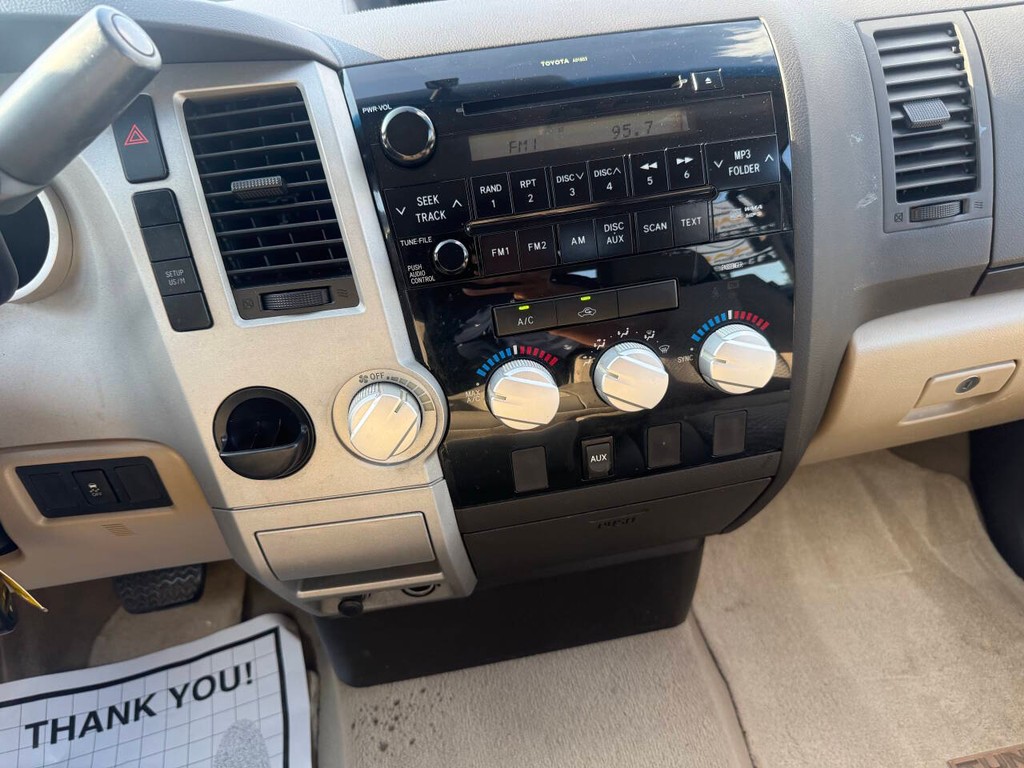 Toyota Tundra 2WD Truck Vehicle Full-screen Gallery Image 27