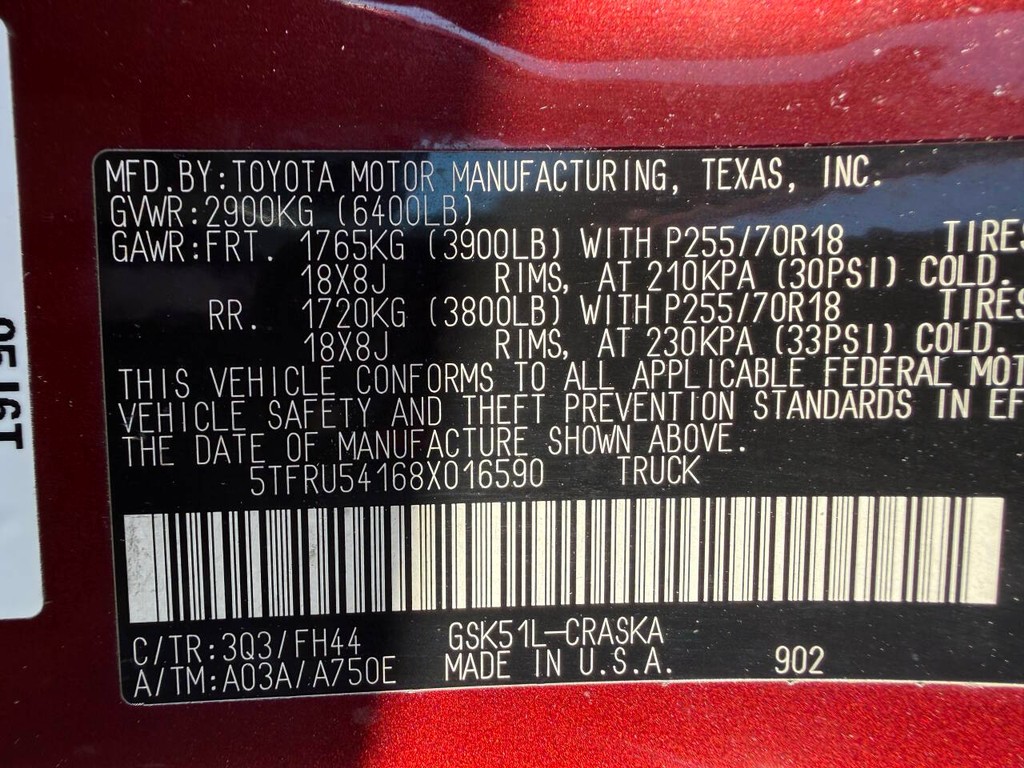 Toyota Tundra 2WD Truck Vehicle Full-screen Gallery Image 32