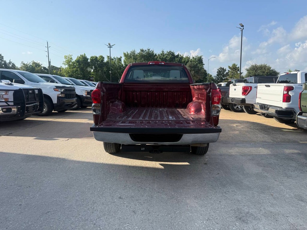 Toyota Tundra 2WD Truck Vehicle Full-screen Gallery Image 35