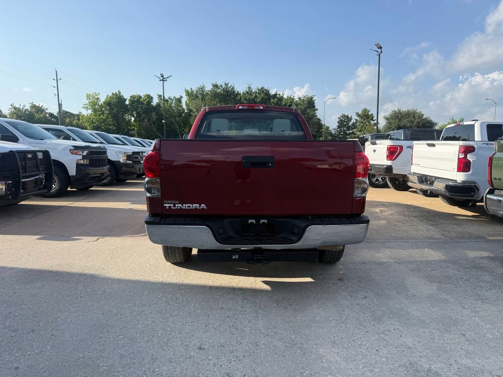 Toyota Tundra 2WD Truck Vehicle Full-screen Gallery Image 36