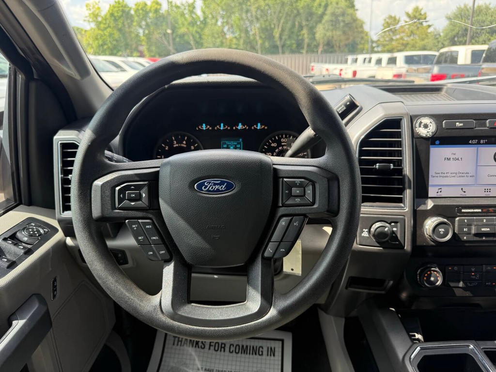 Ford F-150 Vehicle Full-screen Gallery Image 22