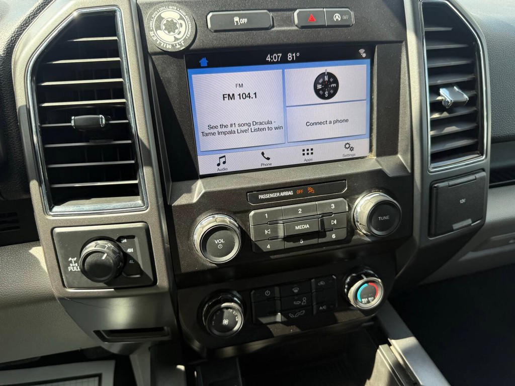 Ford F-150 Vehicle Full-screen Gallery Image 26