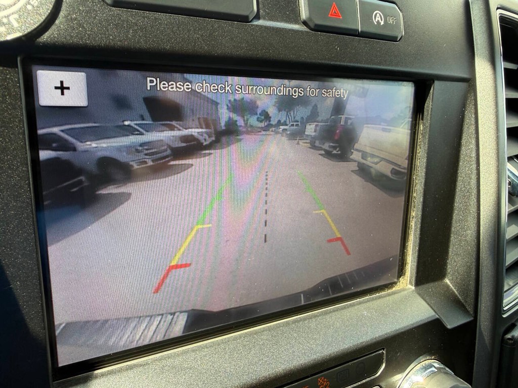 Ford F-150 Vehicle Full-screen Gallery Image 27