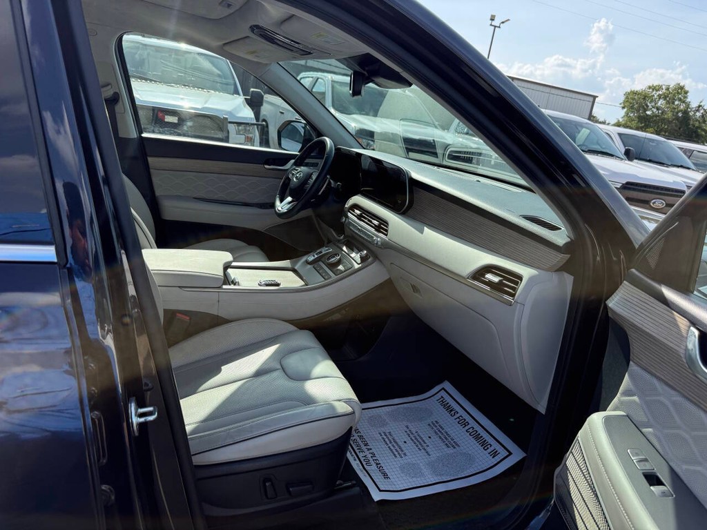 Hyundai Palisade Vehicle Full-screen Gallery Image 10