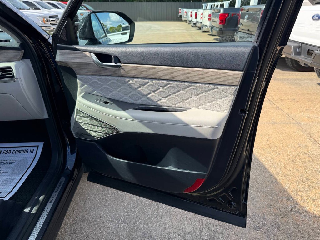 Hyundai Palisade Vehicle Full-screen Gallery Image 11