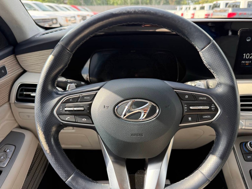 Hyundai Palisade Vehicle Full-screen Gallery Image 25