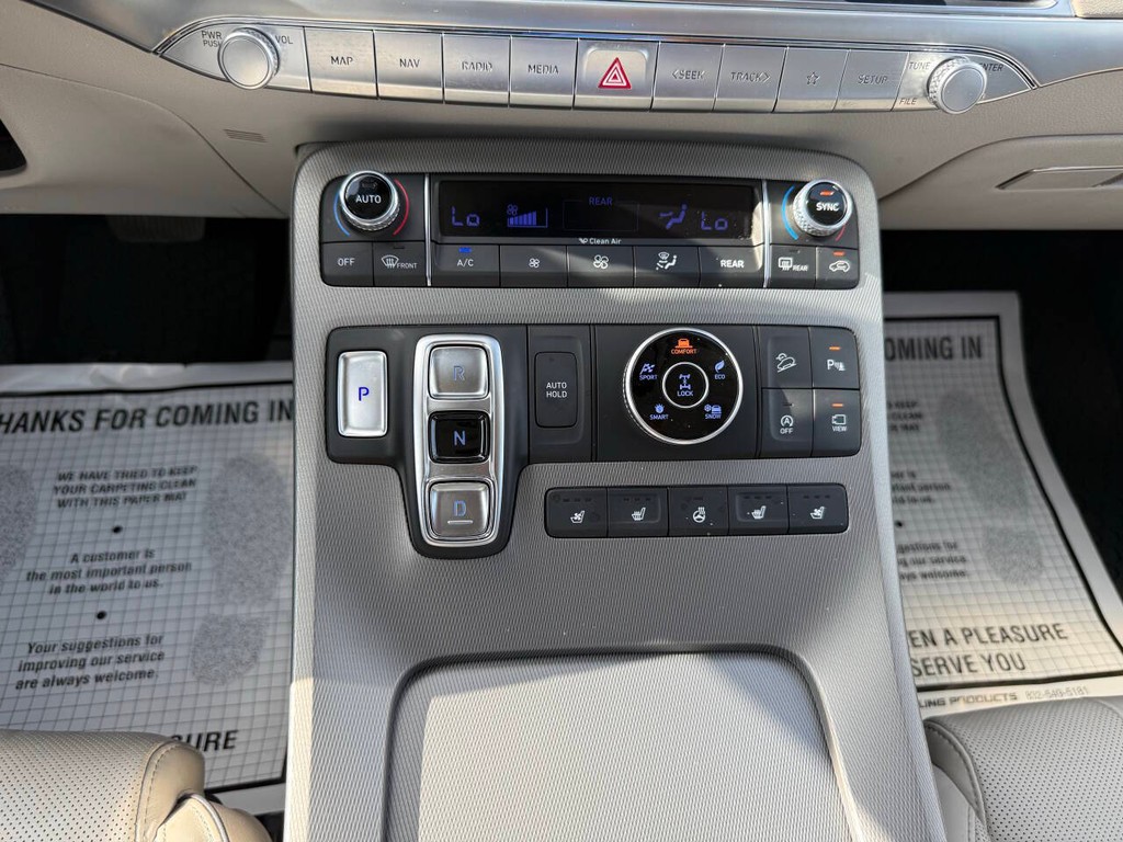 Hyundai Palisade Vehicle Full-screen Gallery Image 30