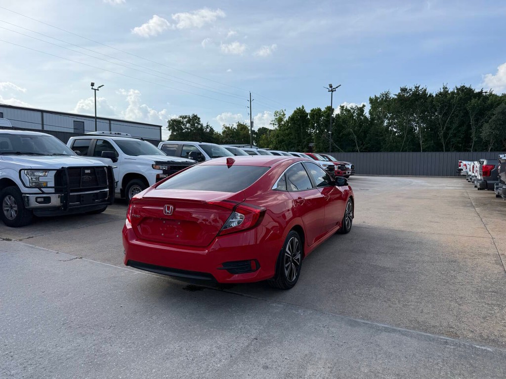 Honda Civic Sedan Vehicle Full-screen Gallery Image 05